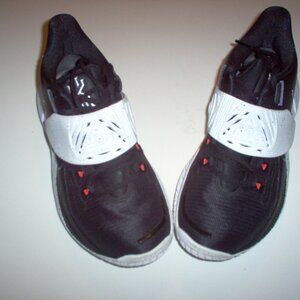 Nike Kyrie Low 3 Team 'Black Wolf Grey' CW6228-004, PRE-OWNED